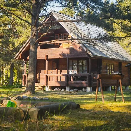 Maenniliiva Puhkemaja