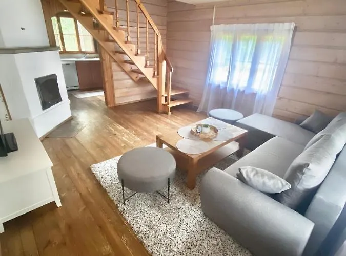 Maenniliiva Puhkemaja Сasa de vacaciones *